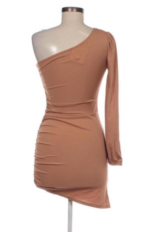 Kleid Pretty Little Thing, Größe M, Farbe Beige, Preis € 4,99