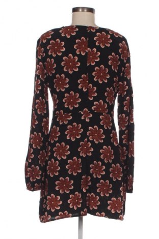 Φόρεμα Pull&Bear, Μέγεθος L, Χρώμα Πολύχρωμο, Τιμή 10,76 €