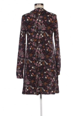 Šaty  Pull&Bear, Velikost M, Barva Vícebarevné, Cena  185,00 Kč