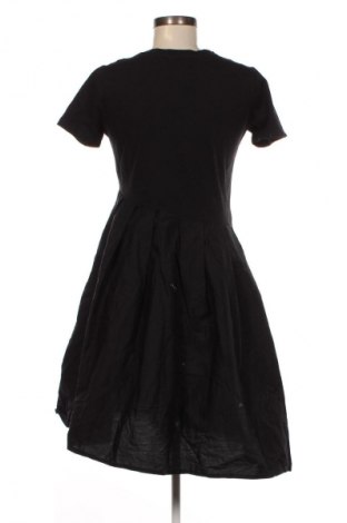 Rochie Reserved, Mărime S, Culoare Negru, Preț 95,39 Lei