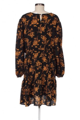 Šaty  SHEIN, Velikost 3XL, Barva Vícebarevné, Cena  231,00 Kč