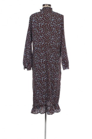 Kleid Sisters Point, Größe M, Farbe Mehrfarbig, Preis € 18,37