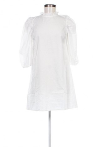 Šaty  VILA, Velikost XS, Barva Bílá, Cena  494,00 Kč