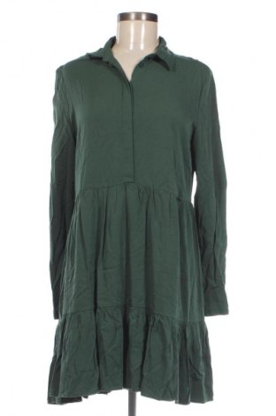 Kleid VILA, Größe M, Farbe Grün, Preis 31,96 €