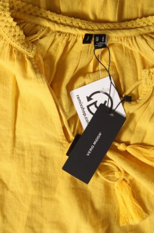 Kleid Vero Moda, Größe S, Farbe Gelb, Preis 17,58 €