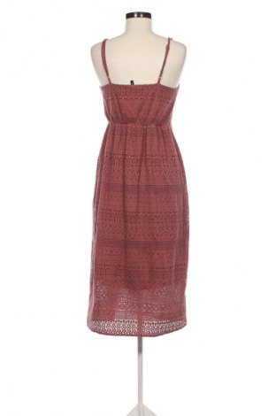 Φόρεμα Vero Moda, Μέγεθος M, Χρώμα Σάπιο μήλο, Τιμή 17,58 €