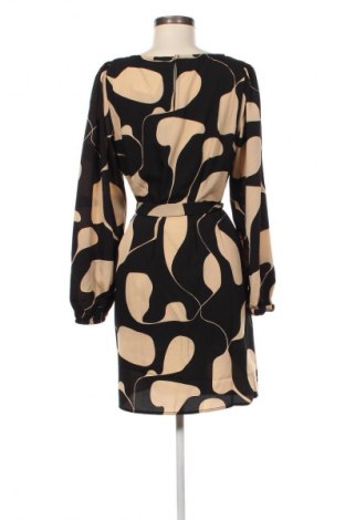 Φόρεμα Vero Moda, Μέγεθος M, Χρώμα Πολύχρωμο, Τιμή 19,18 €