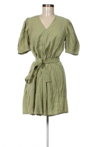 Kleid Vero Moda, Größe M, Farbe Grün, Preis 17,58 €