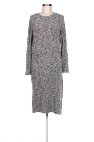 Kleid Vero Moda, Größe S, Farbe Grau, Preis 13,01 €