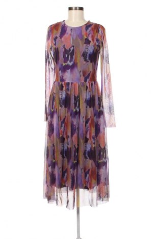 Kleid Y.A.S, Größe M, Farbe Mehrfarbig, Preis € 50,12