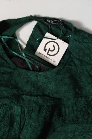 Рокля Zara, Размер XS, Цвят Зелен, Цена 13,50 лв.