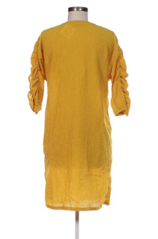 Šaty  Zara Trafaluc, Veľkosť M, Farba Žltá, Cena  8,98 €
