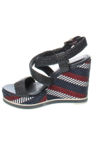 Sandale Tommy Hilfiger, Mărime 37, Culoare Multicolor, Preț 273,60 Lei