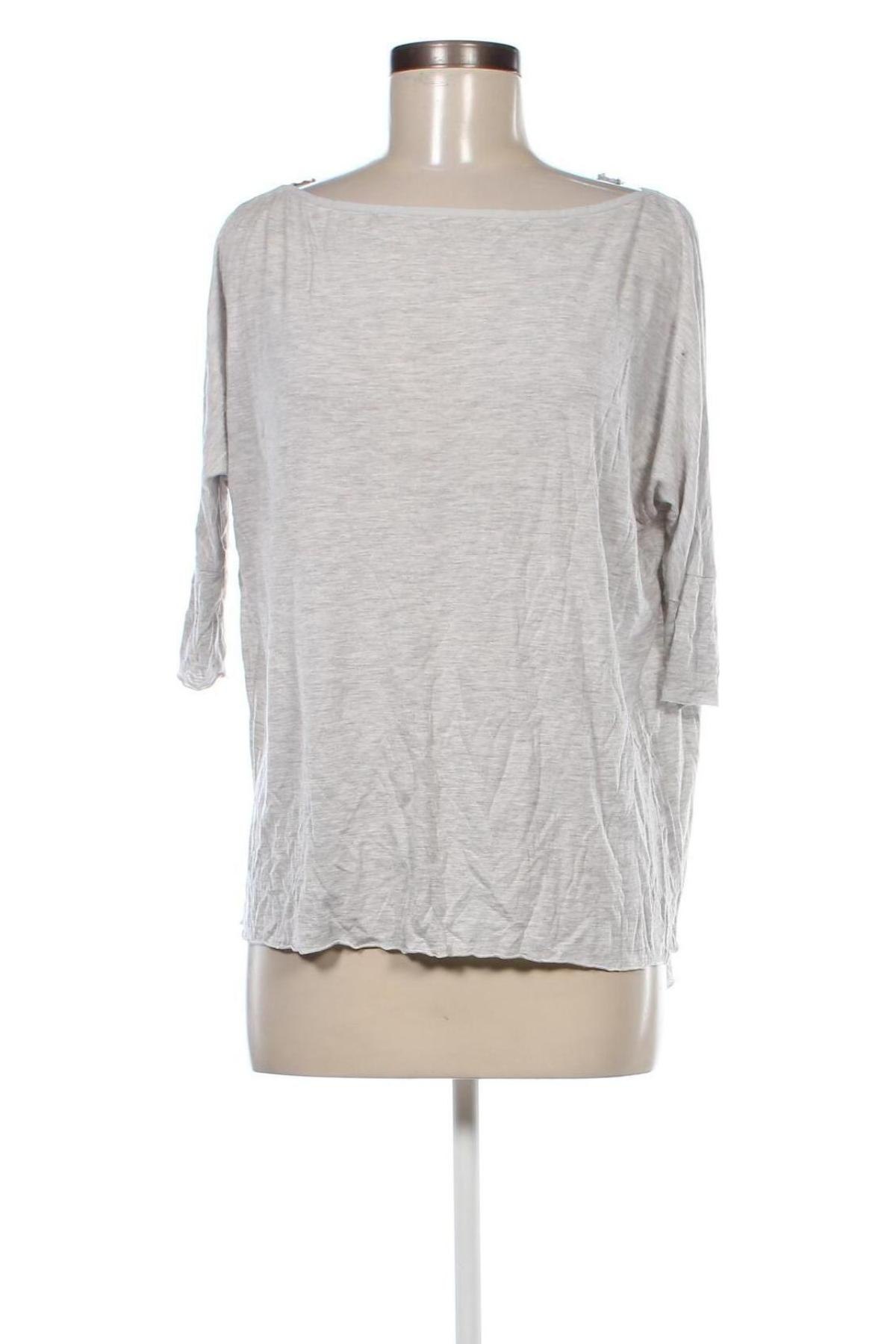 Damen Shirt Stradivarius, Größe L, Farbe Grau, Preis 5,99 €