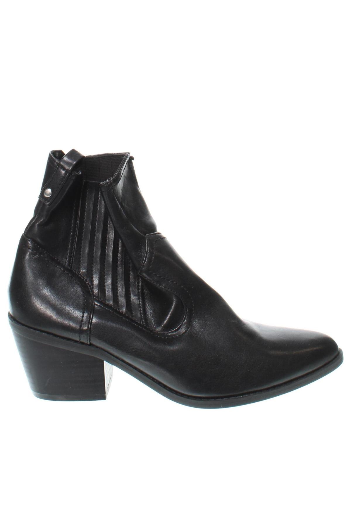 Botine de damă Graceland, Mărime 39, Culoare Negru, Preț 90,99 Lei