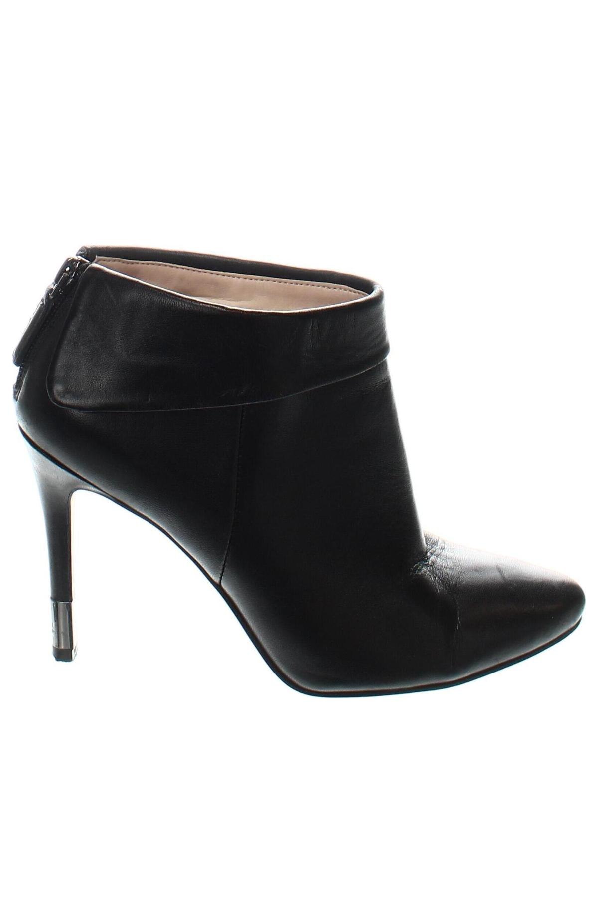 Botine de damă Guess, Mărime 37, Culoare Negru, Preț 213,99 Lei