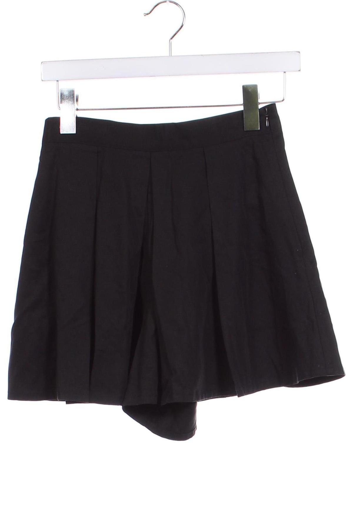 Γυναικείο κοντό παντελόνι Edited, Μέγεθος XS, Χρώμα Μαύρο, Τιμή 17,86 €