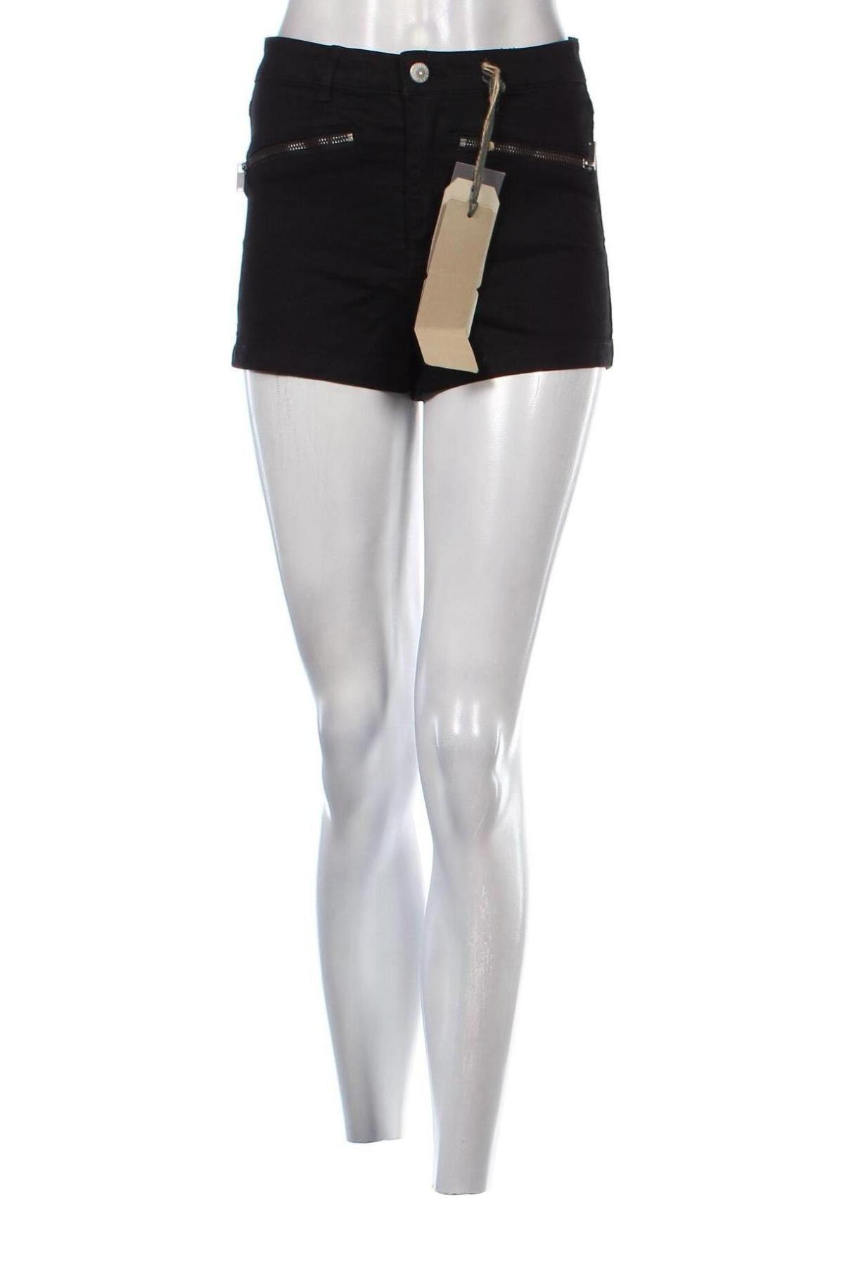 Γυναικείο κοντό παντελόνι Pull&Bear, Μέγεθος S, Χρώμα Μαύρο, Τιμή 9,04 €