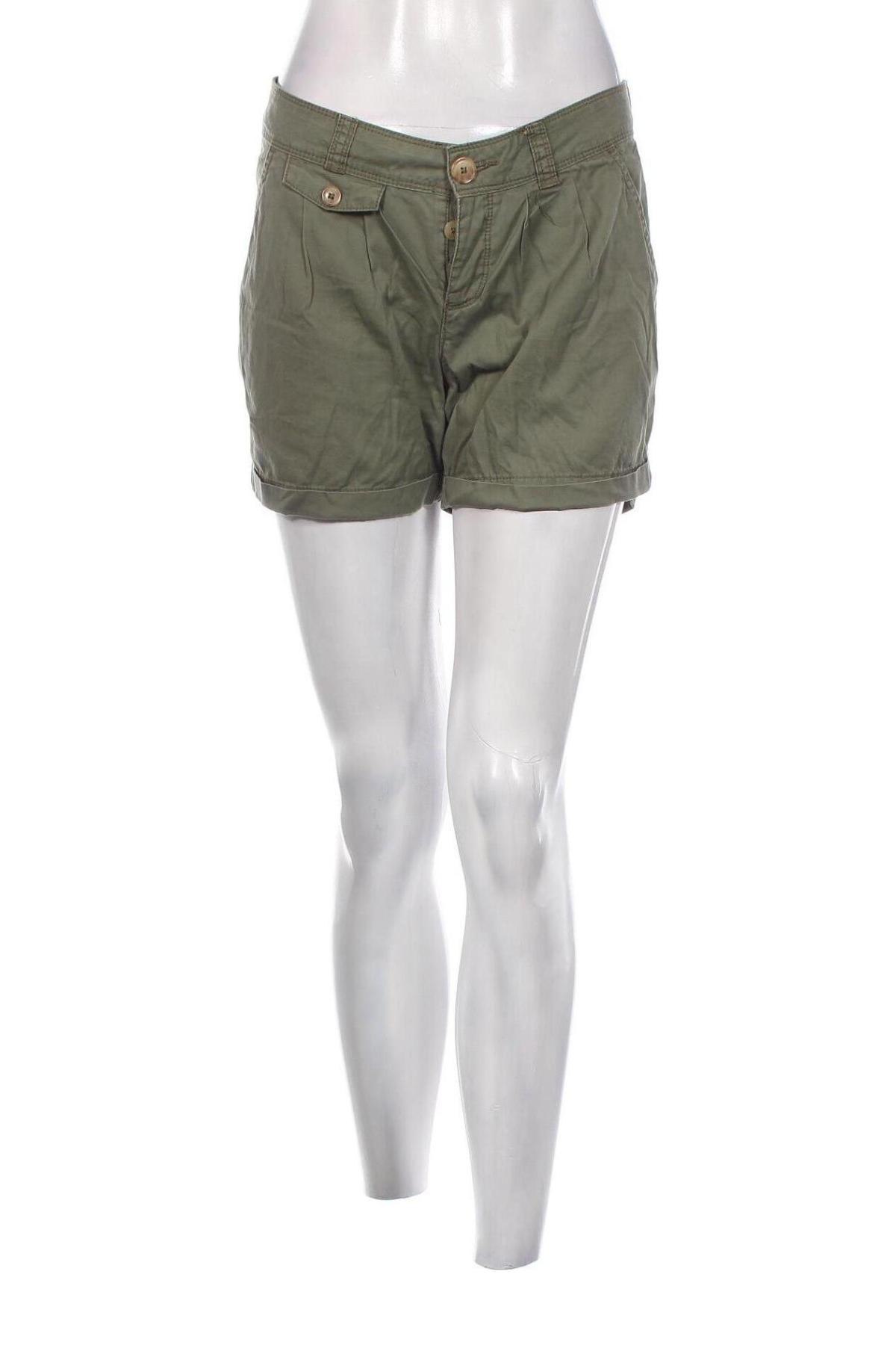 Дамски къс панталон Terranova, Размер M, Цвят Зелен, Цена 10,83 лв.