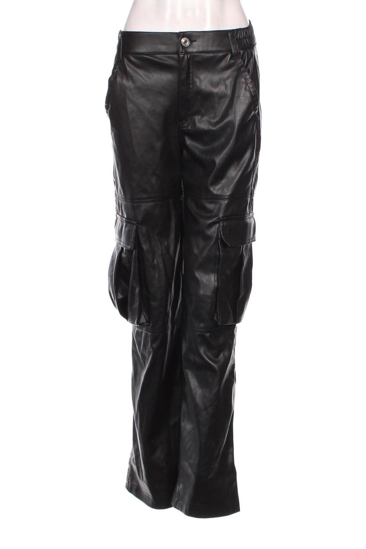 Pantaloni de femei Bershka, Mărime XS, Culoare Negru, Preț 47,70 Lei