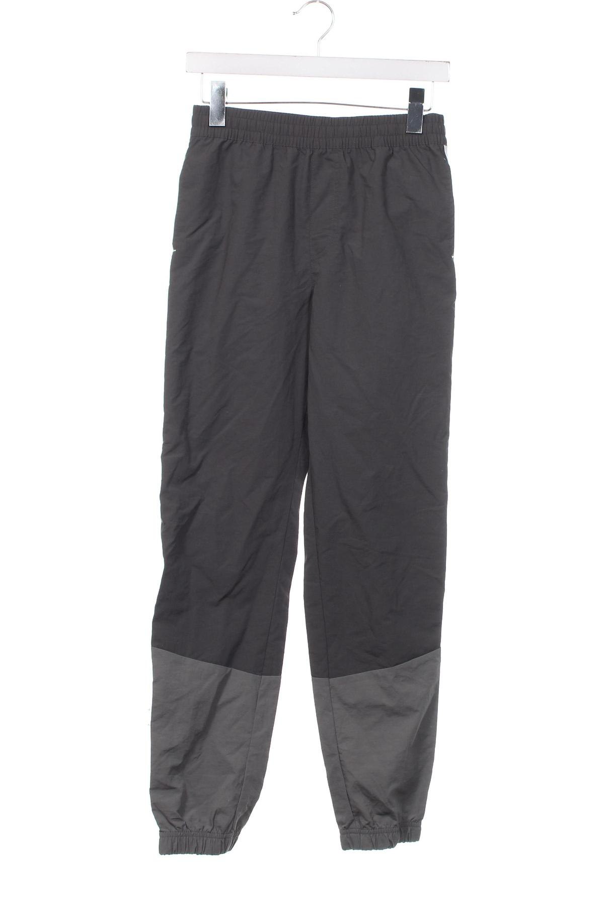 Детски панталон Cubus, Размер 12-13y/ 158-164 см, Цвят Сив, Цена 16,50 лв.