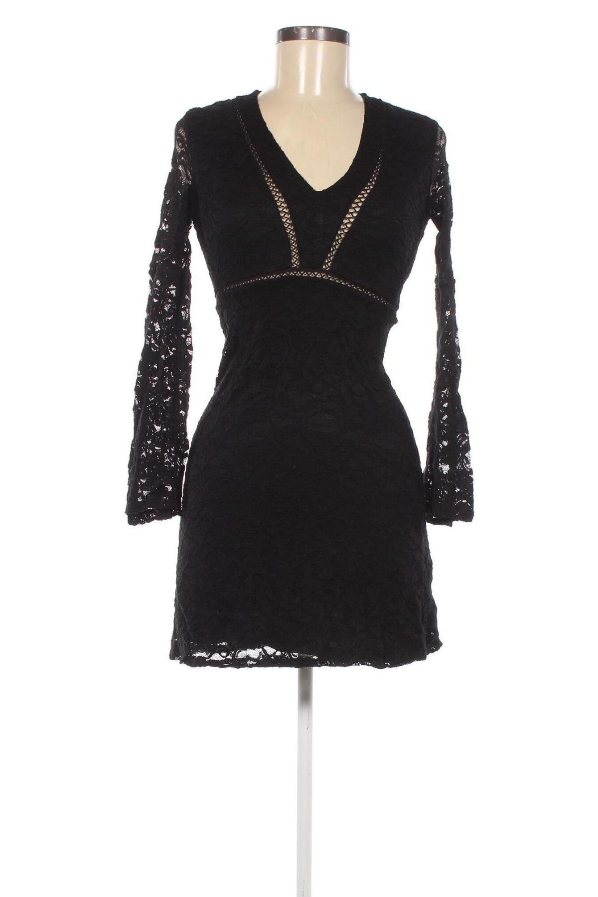 Rochie Bershka, Mărime S, Culoare Negru, Preț 41,68 Lei