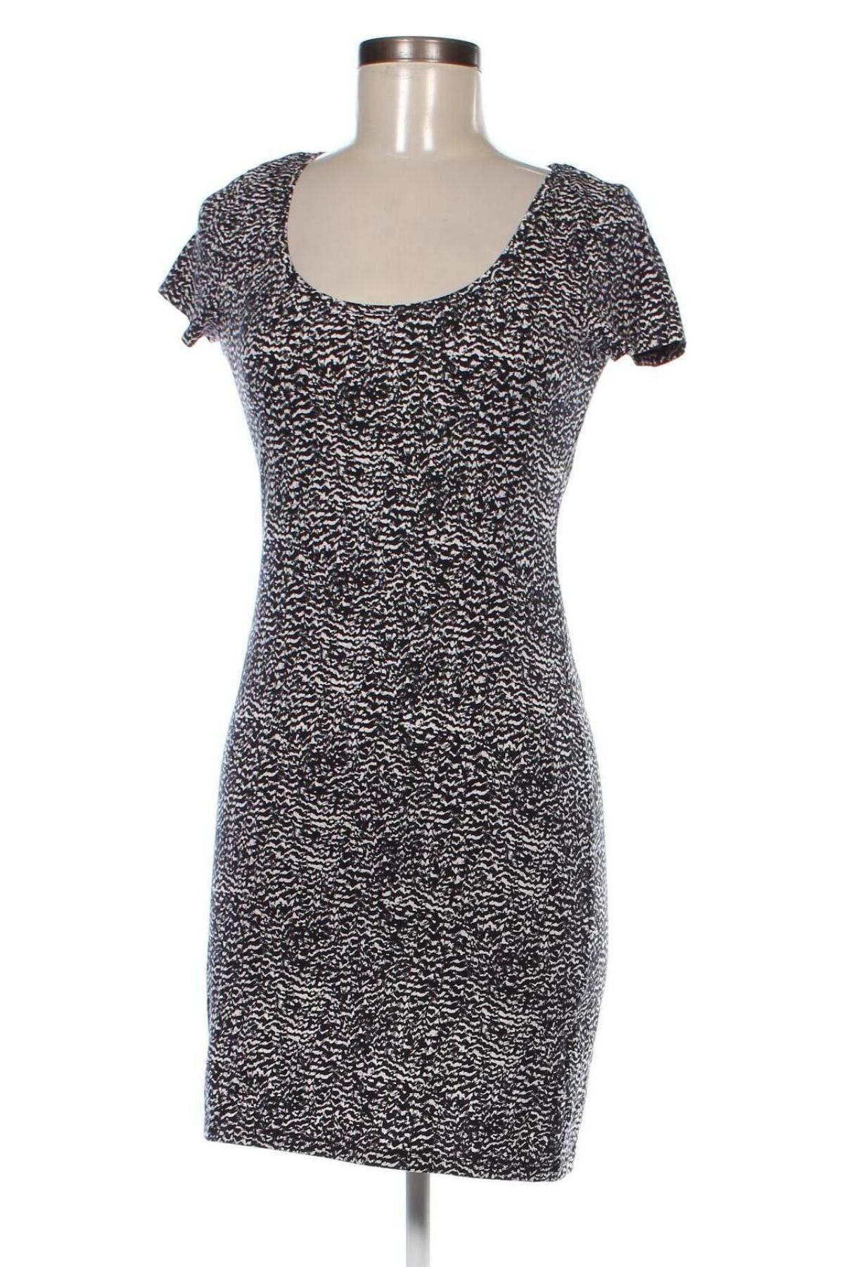 Rochie H&M, Mărime S, Culoare Multicolor, Preț 23,99 Lei