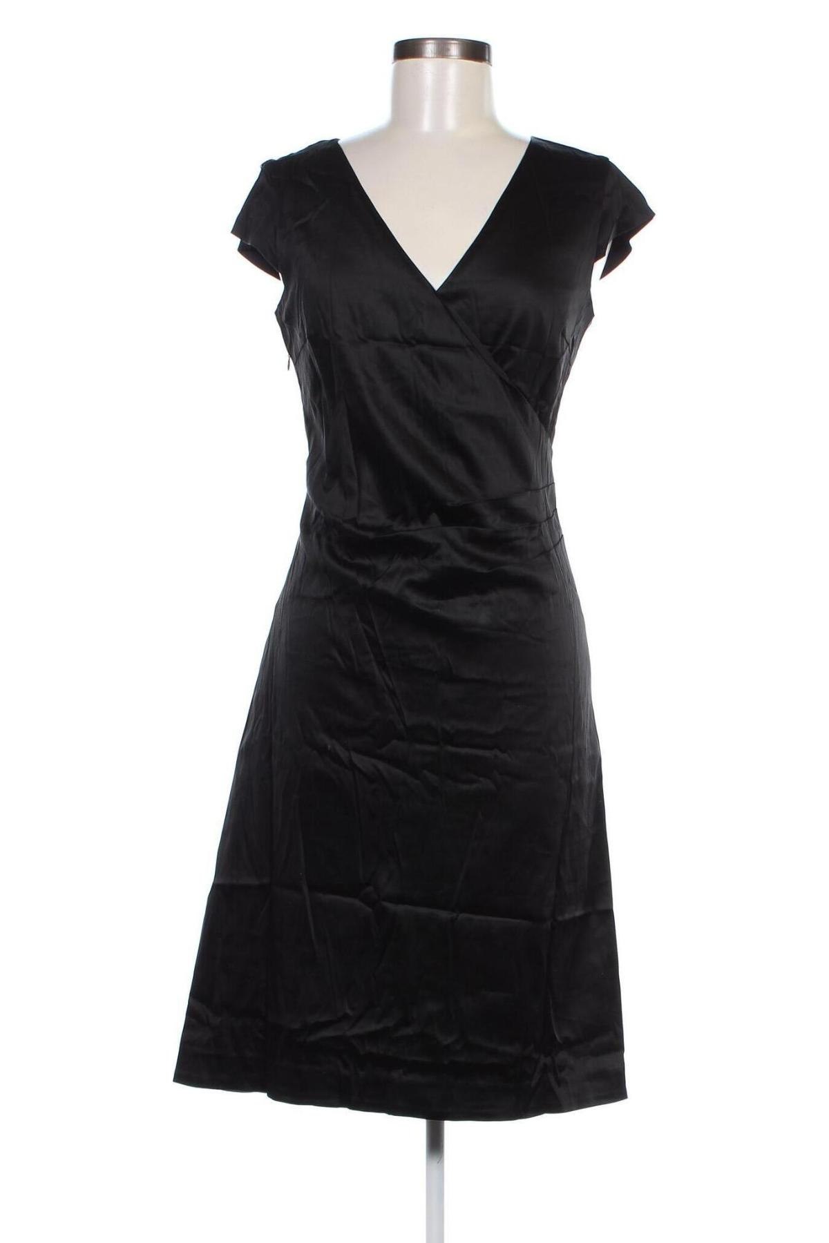 Kleid In Wear, Größe M, Farbe Schwarz, Preis 66,80 €