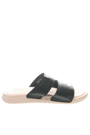 Pantolette Nike, Größe 42, Farbe Schwarz, Preis 28,13 €