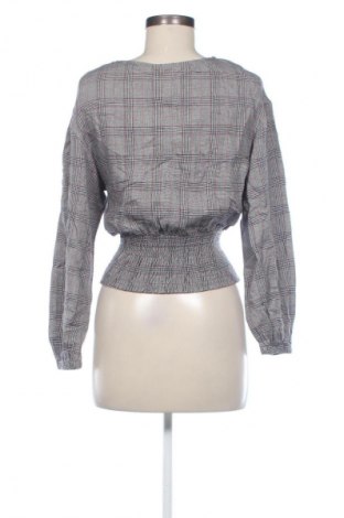Dámská halenka Bershka, Velikost M, Barva Vícebarevné, Cena  309,00 Kč