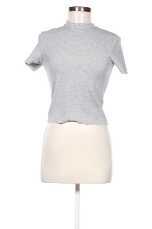 Damen Shirt Bershka, Größe S, Farbe Grau, Preis € 9,72