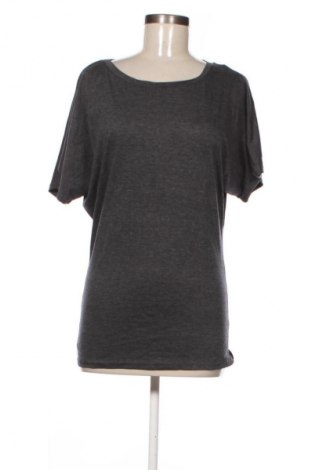 Damen Shirt Fancyqube, Größe M, Farbe Grau, Preis € 9,99