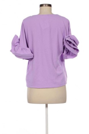 Damen Shirt Floria, Größe L, Farbe Lila, Preis 60,99 €