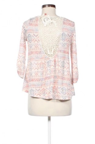 Damen Shirt No Boundaries, Größe S, Farbe Mehrfarbig, Preis € 5,99