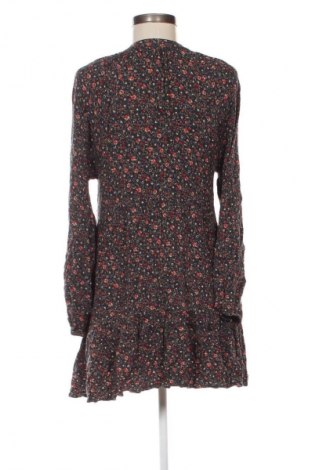 Damen Shirt Pull&Bear, Größe M, Farbe Mehrfarbig, Preis € 13,99