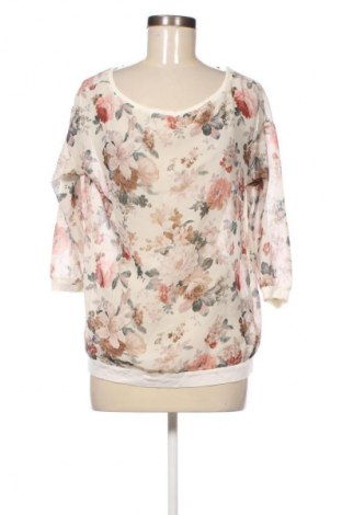 Damen Shirt Pull&Bear, Größe M, Farbe Mehrfarbig, Preis 13,99 €