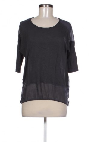 Damen Shirt Stradivarius, Größe M, Farbe Grau, Preis € 8,99