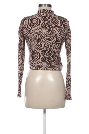 Damen Shirt Stradivarius, Größe M, Farbe Mehrfarbig, Preis € 9,79