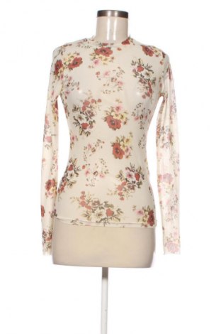 Dámská halenka Stradivarius, Velikost S, Barva Vícebarevné, Cena  129,00 Kč