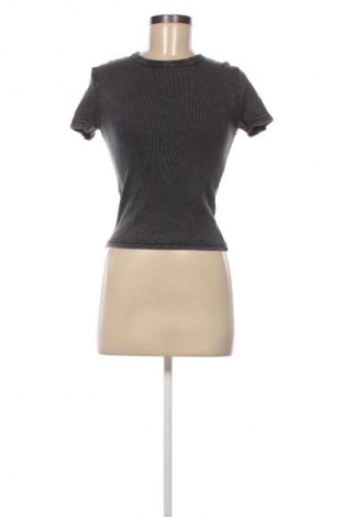 Dámská halenka Zara, Velikost S, Barva Vícebarevné, Cena  199,00 Kč