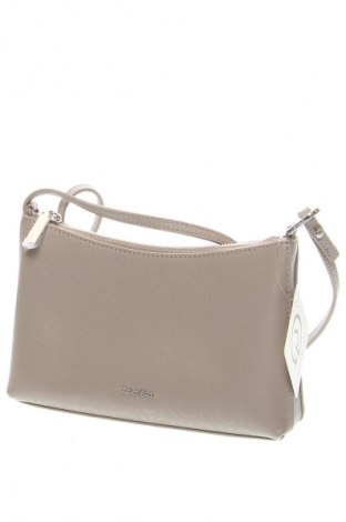 Γυναικεία τσάντα Calvin Klein, Χρώμα  Μπέζ, Τιμή 114,99 €