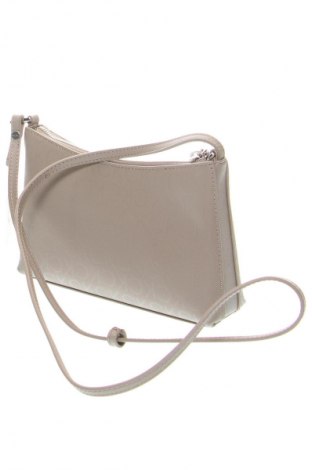 Γυναικεία τσάντα Calvin Klein, Χρώμα  Μπέζ, Τιμή 114,99 €
