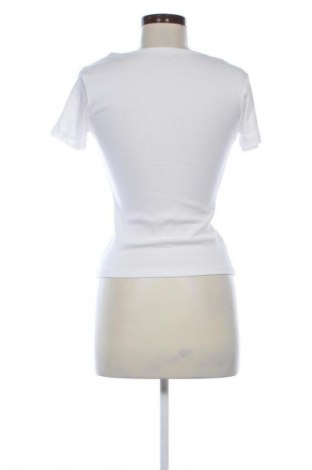 Γυναικείο t-shirt Fisherfield, Μέγεθος M, Χρώμα Λευκό, Τιμή 5,99 €