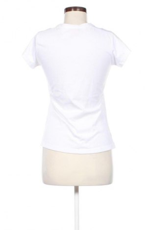 Γυναικείο t-shirt Gear, Μέγεθος M, Χρώμα Λευκό, Τιμή 9,14 €