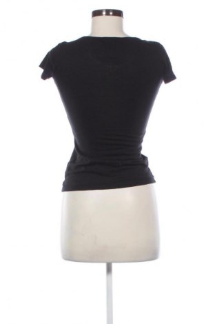 Γυναικείο t-shirt Guess, Μέγεθος S, Χρώμα Μαύρο, Τιμή 43,25 €