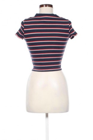 Γυναικείο t-shirt H&M Divided, Μέγεθος S, Χρώμα Πολύχρωμο, Τιμή 8,68 €