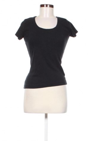 Γυναικείο t-shirt Madonna, Μέγεθος M, Χρώμα Μαύρο, Τιμή 8,70 €