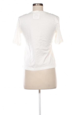 Γυναικείο t-shirt ONLY, Μέγεθος S, Χρώμα Λευκό, Τιμή 8,99 €