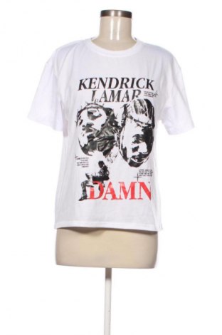 Γυναικείο t-shirt SHEIN, Μέγεθος M, Χρώμα Λευκό, Τιμή 4,99 €
