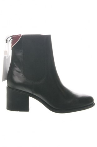 Γυναικεία μποτάκια Tommy Hilfiger, Μέγεθος 41, Χρώμα Μαύρο, Τιμή 117,99 €